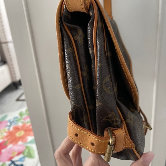 Louis Vuitton Samur 30 - Picture 10 of 11